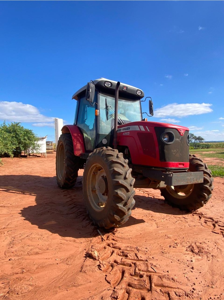 TRATOR MASSEY FERGUSON 4283 85CV 2013