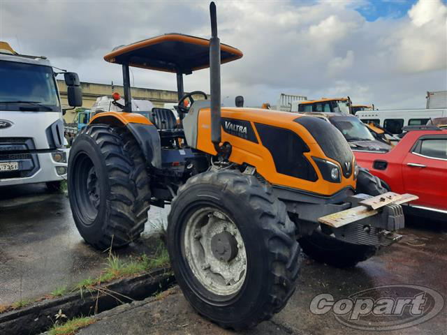 VALTRA TRATOR AGRICOLA A104 4X4 PLATAFORMADO 2012